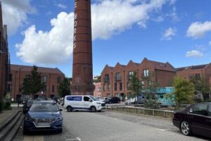 90d0c707-bf87-4ac6-91bd-382daf7d295f